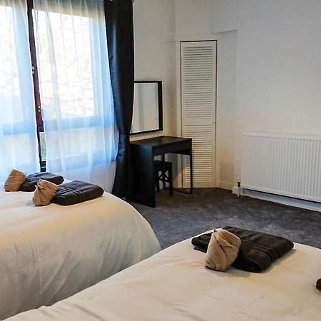 Carnock Road Apartment - Silverburn Shopping Centre Γλασκώβη Εξωτερικό φωτογραφία
