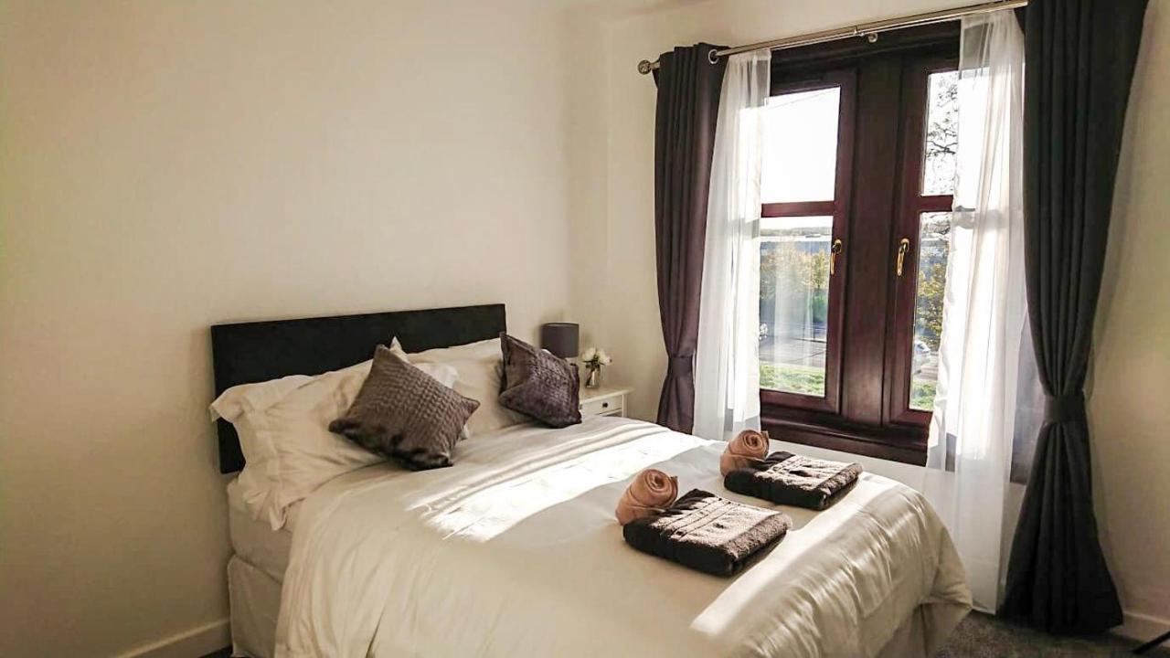 Carnock Road Apartment - Silverburn Shopping Centre Γλασκώβη Εξωτερικό φωτογραφία