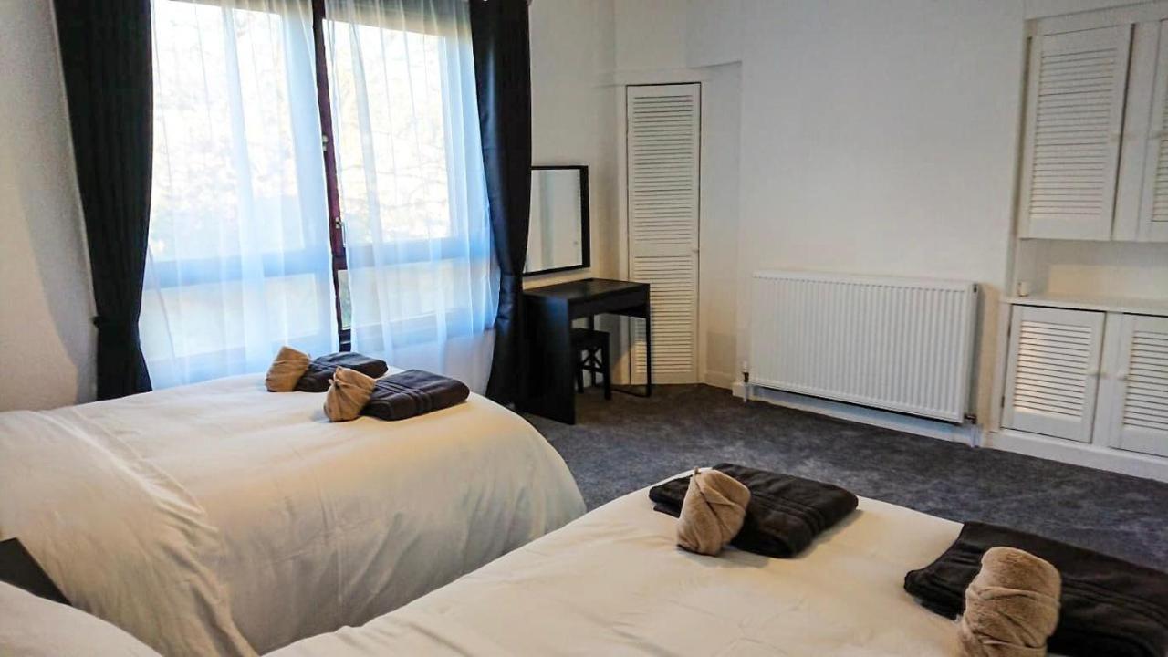 Carnock Road Apartment - Silverburn Shopping Centre Γλασκώβη Εξωτερικό φωτογραφία